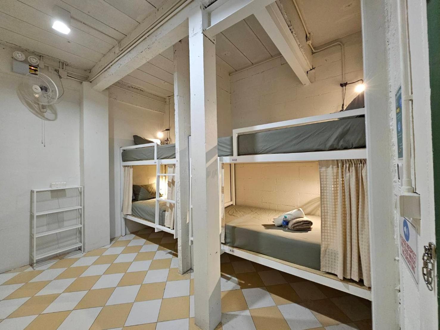 Hao Norn Hostel Тонг Сала Экстерьер фото