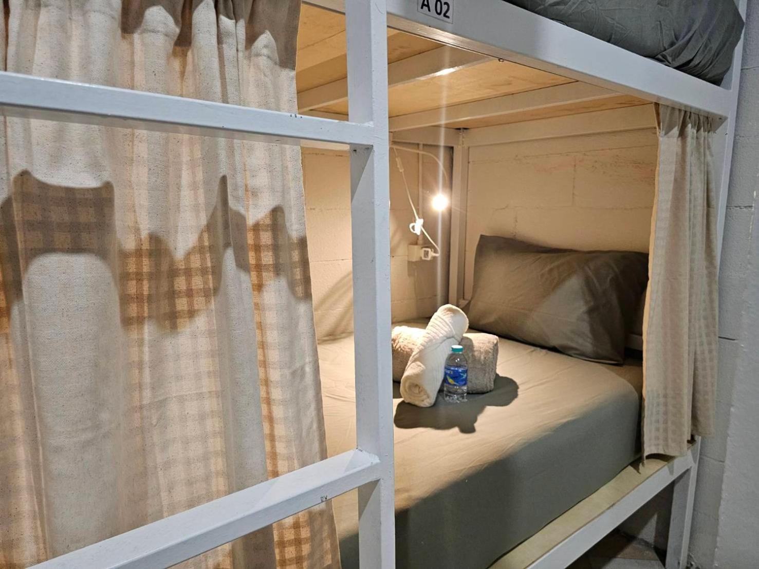 Hao Norn Hostel Тонг Сала Экстерьер фото