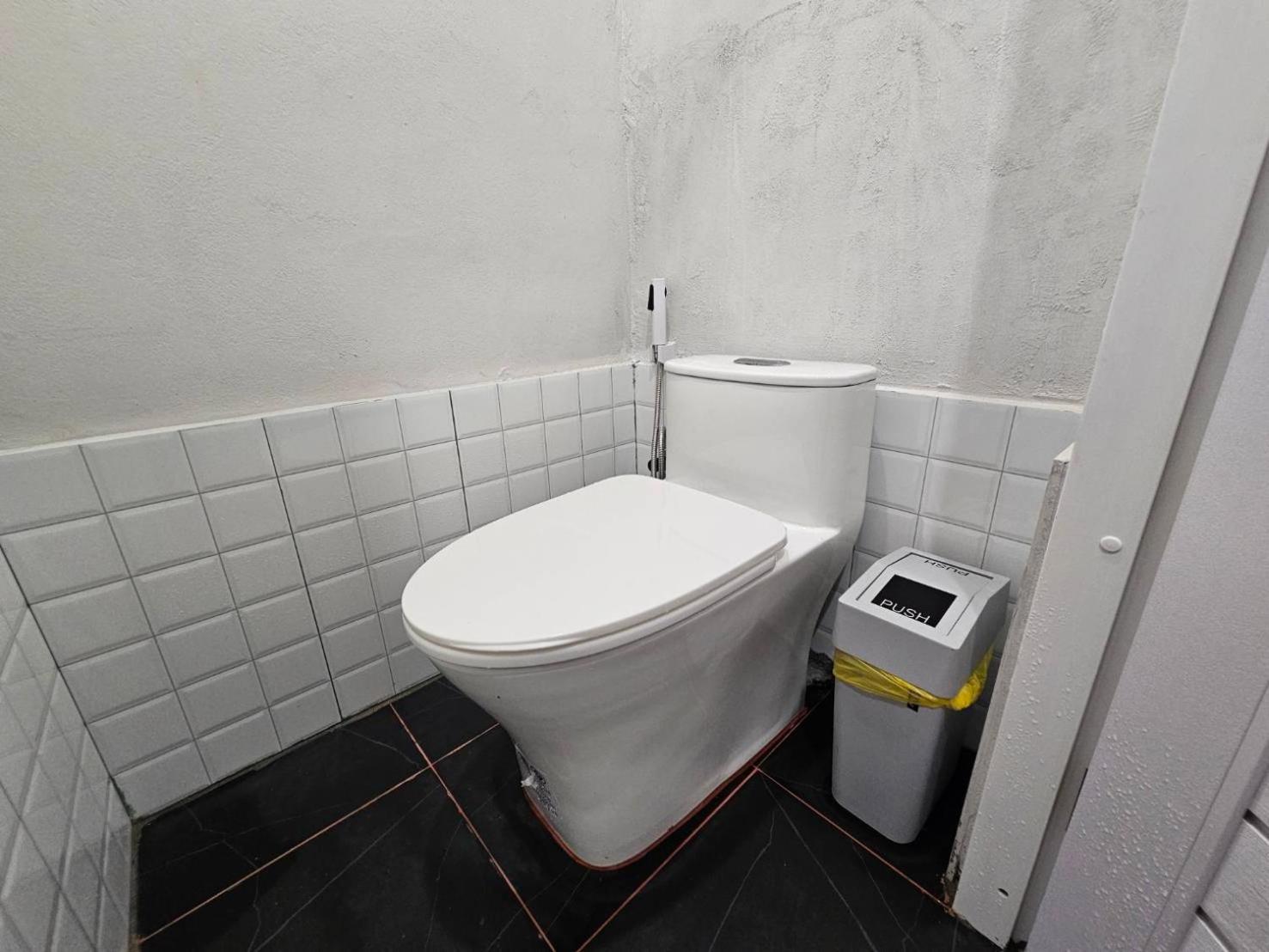 Hao Norn Hostel Тонг Сала Экстерьер фото