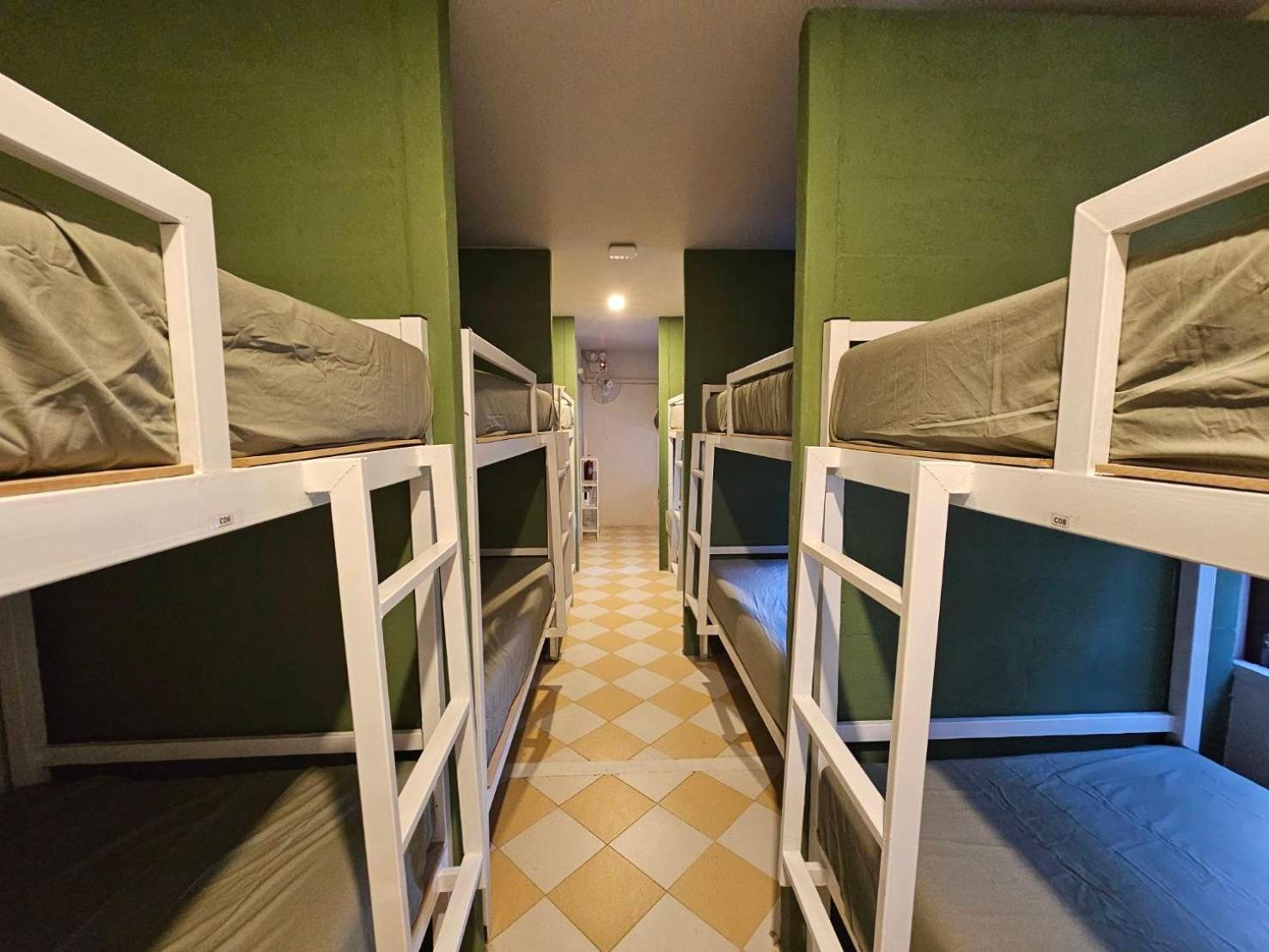 Hao Norn Hostel Тонг Сала Экстерьер фото