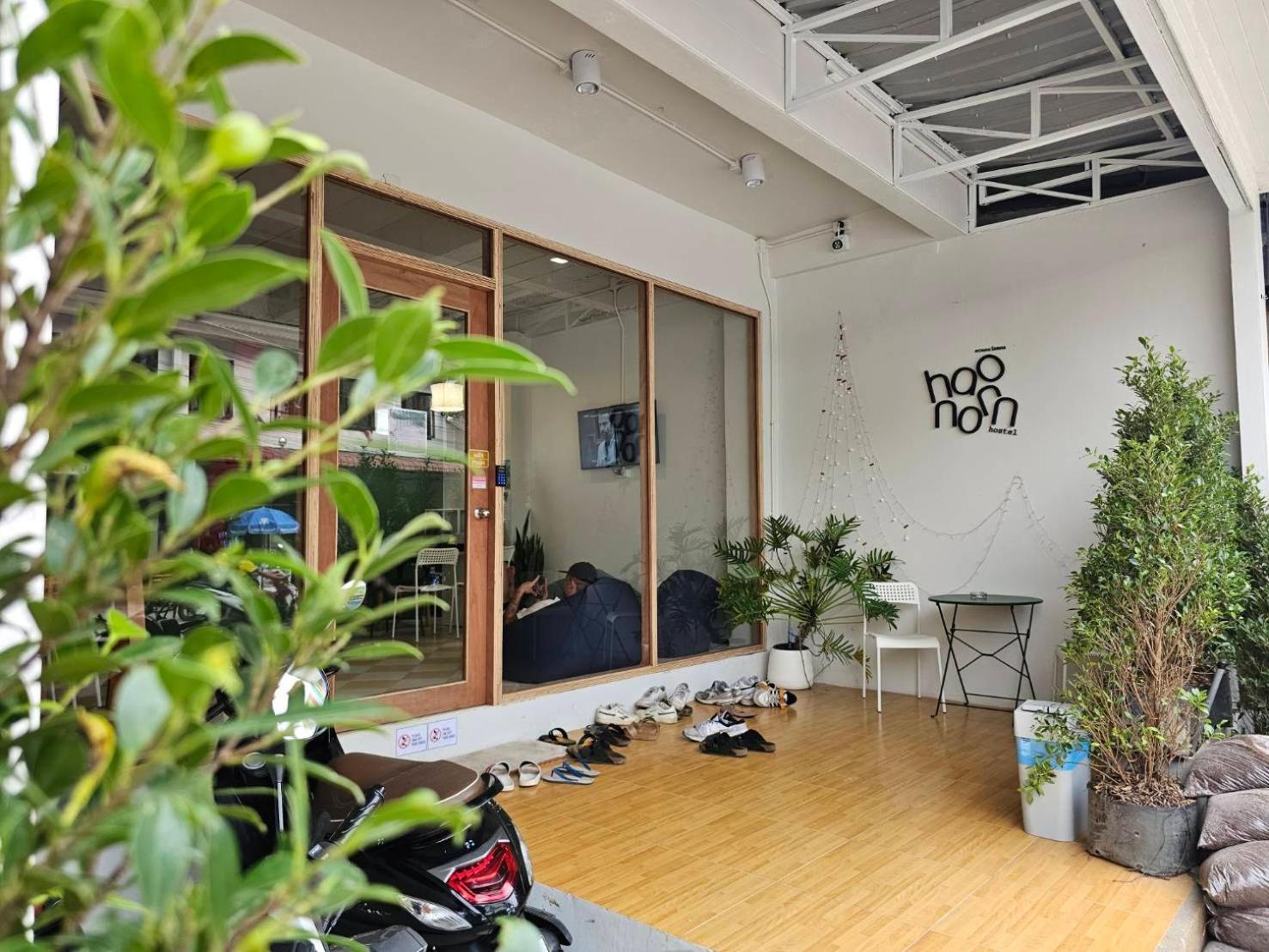 Hao Norn Hostel Тонг Сала Экстерьер фото